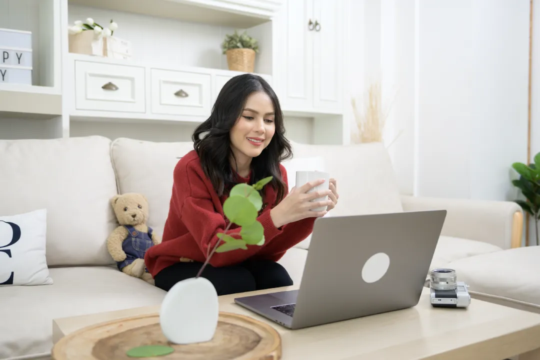 Family watching TV and using high-speed bundled wifi
